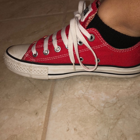More pictures of Red Converse - Picture 6 of 6